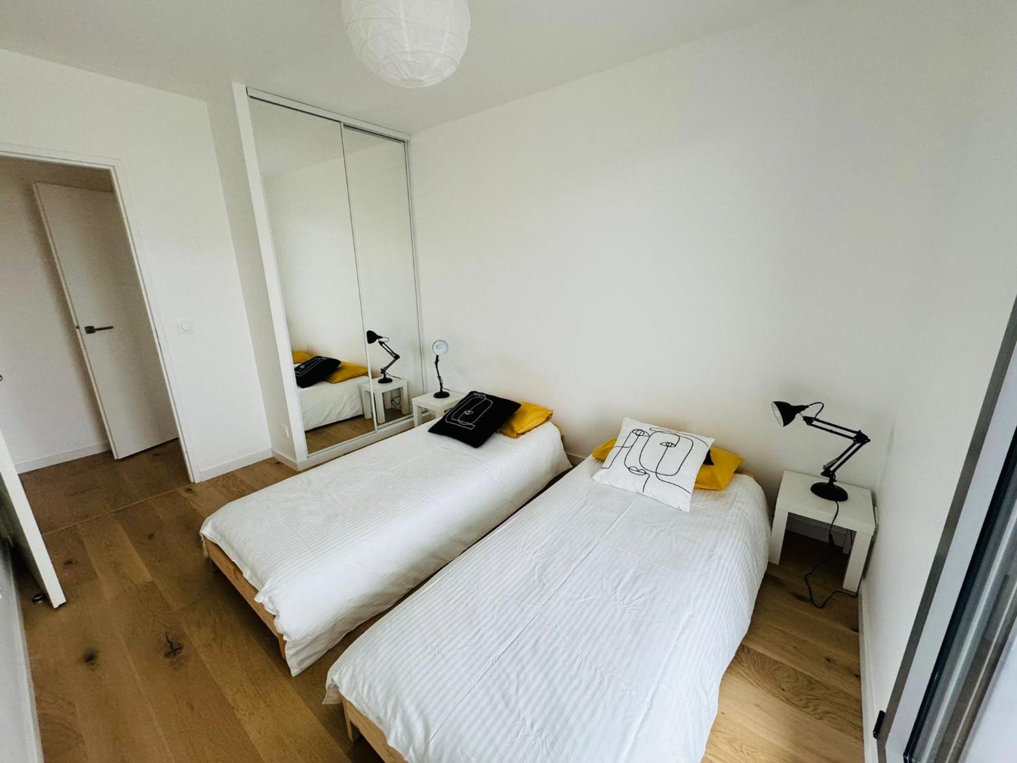 Presqu'Ile, Appartement Neuf Avec Balcon, Salle De Gym Et Parking Caen Luaran gambar